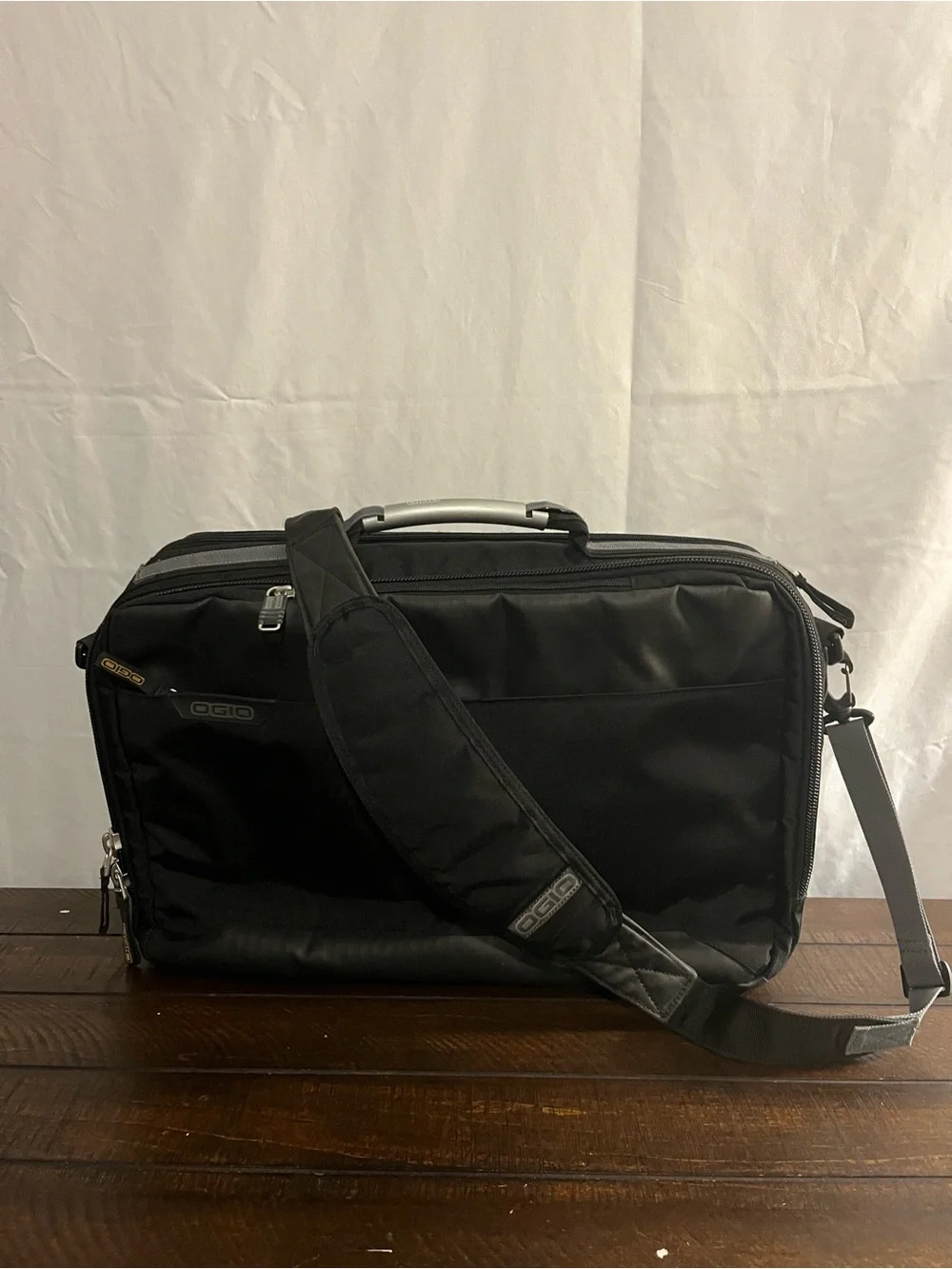 Ogio Laptop Messenger Bag